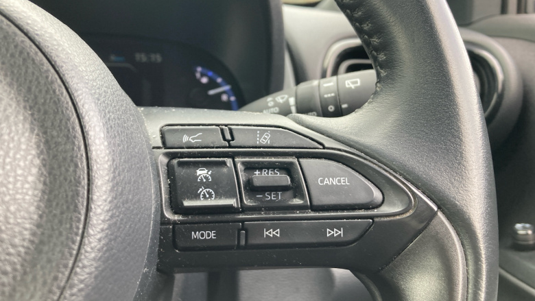 Toyota Yaris Cross 1.5 Hybrid Design 5dr CVT Hybrid Estate